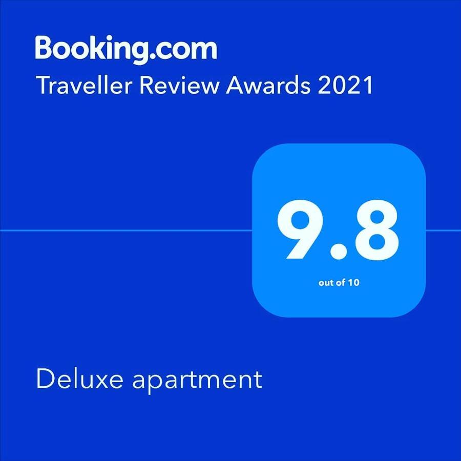 Deluxe Vlorë